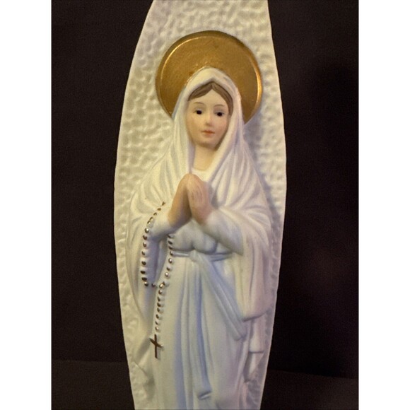 VTG Praying Madonna Virgin Mary Rosary Figurine Music Box  Bisque Porcelain - Picture 2 of 9